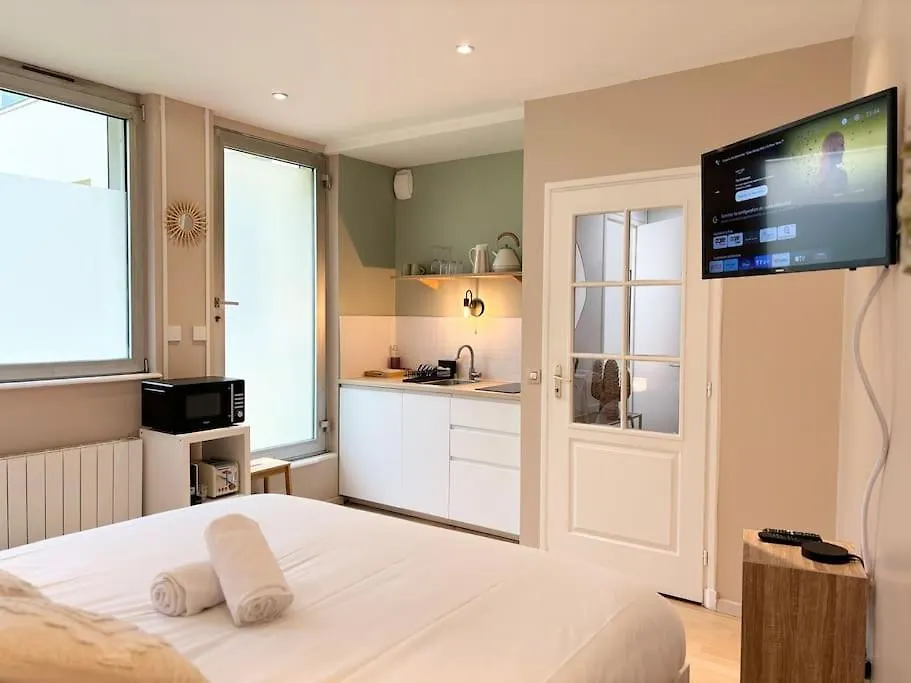 Vieux-Lille - Appartement 2 Personnes 0*, リール
